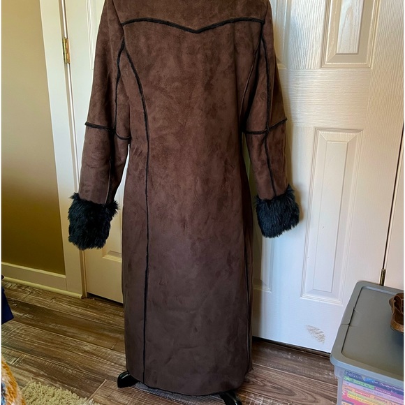Powder River Outfitters Design Panhandle Slim ladies long faux suede coa… - Picture 3 of 7